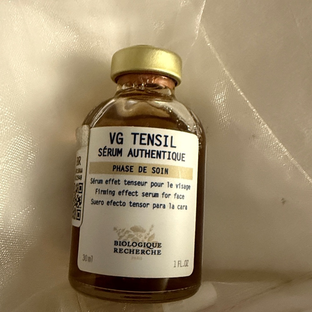 BIOLOGIQUE RECHERCHE
VG Tensil Firming and Toning Botanical Serum, 1 oz.